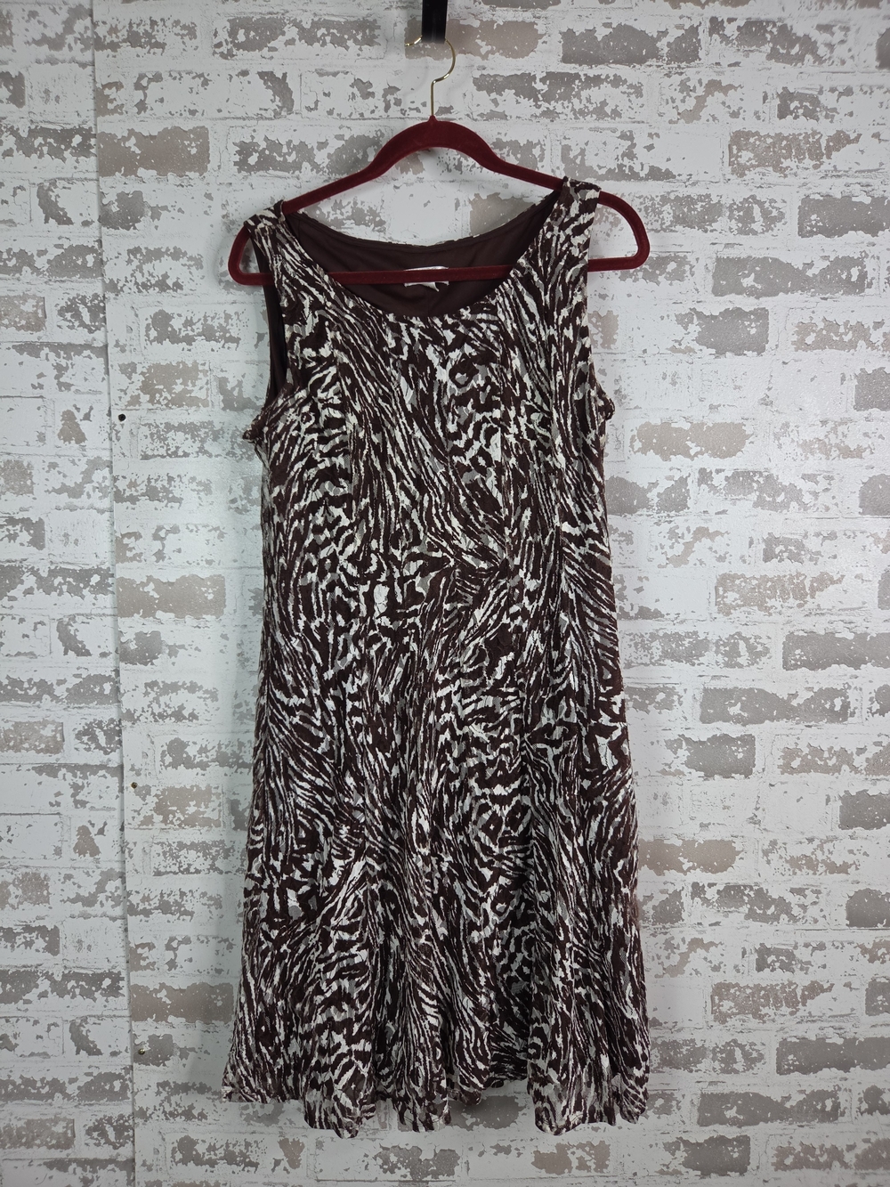 Dressbarn Women’s Sleeveless Dress Size  14 Brown White Abstract Zebra Print